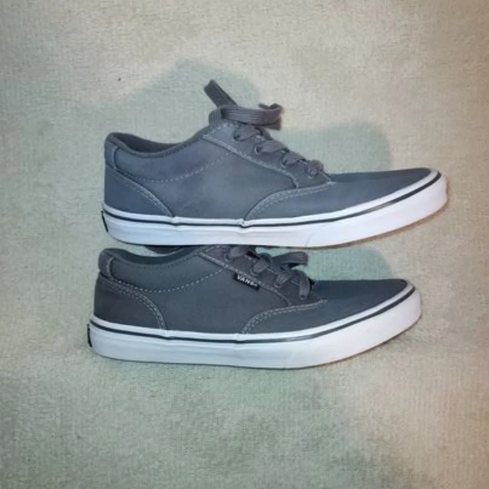 Van's youth authentic skateboard canvas shoe sz Y5